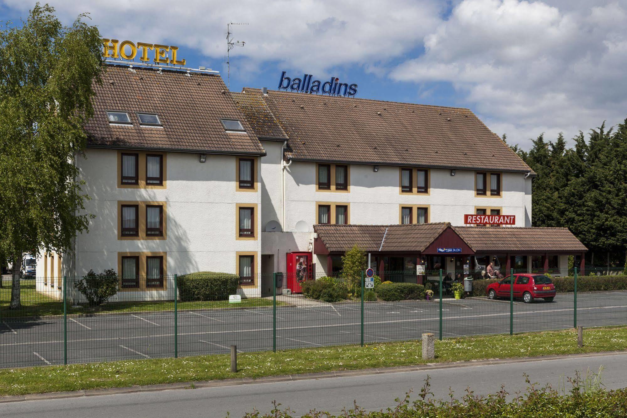 瓦朗西纳机场真实巴拉丁斯酒店 Rouvignies 外观 照片