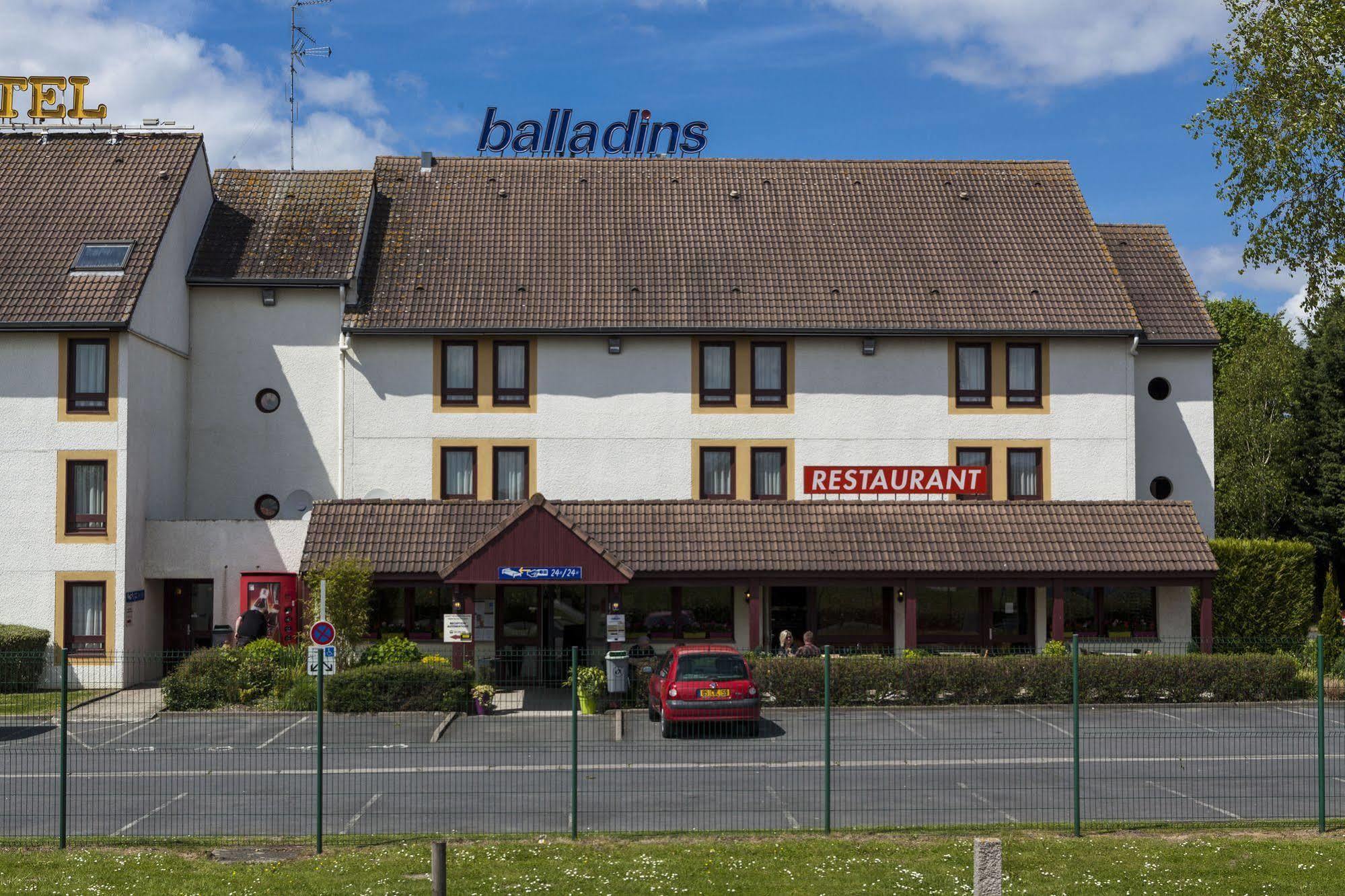 瓦朗西纳机场真实巴拉丁斯酒店 Rouvignies 外观 照片